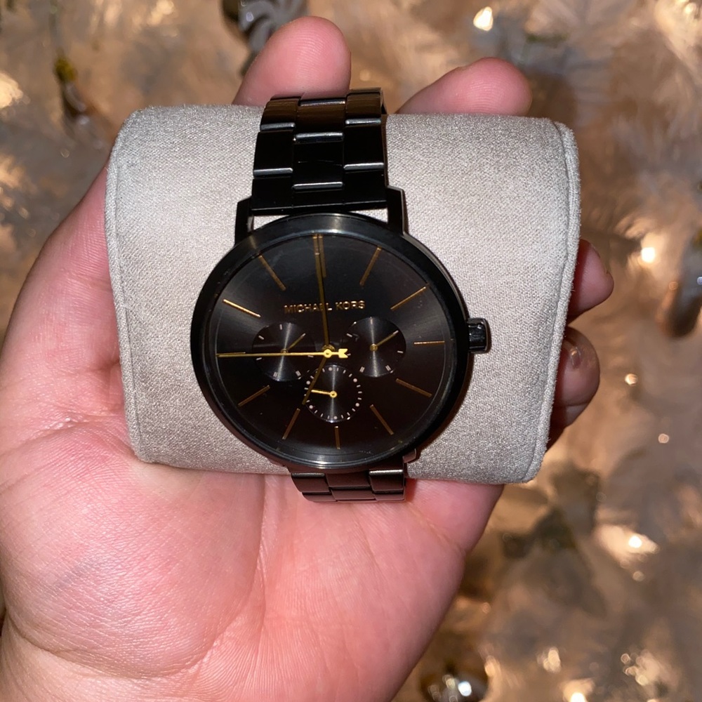 Mens Michael Kors Watch - Picture 2 of 3
